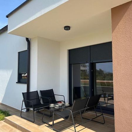 Modern Home Ula Brtonigla Exterior foto